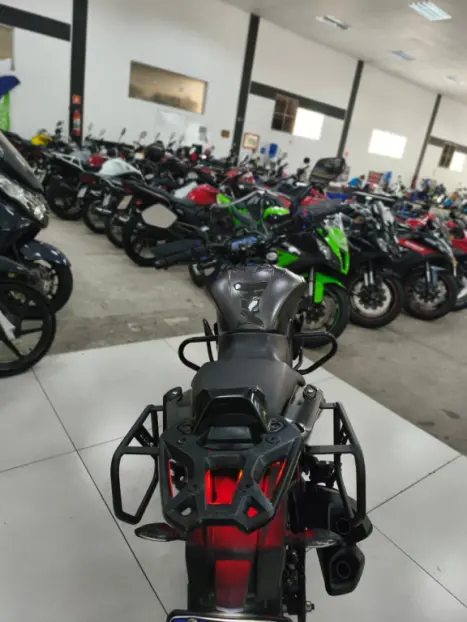 BAJAJ Dominar 400 , Foto 12