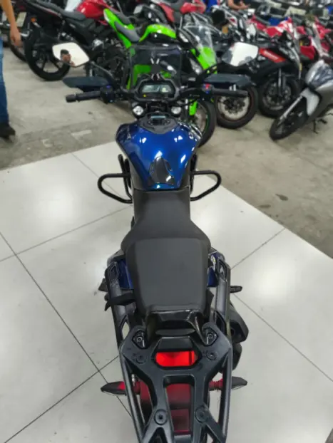 BAJAJ Dominar 400 , Foto 13