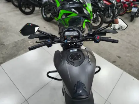 BAJAJ Dominar 400 , Foto 11