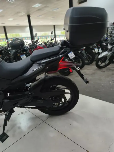 BAJAJ Dominar 400 , Foto 12