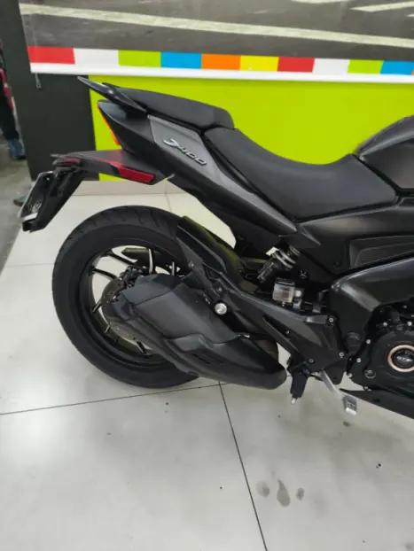 BAJAJ Dominar 400 , Foto 4