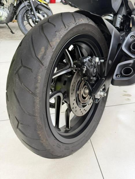 BAJAJ Dominar 400 , Foto 18