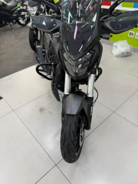 BAJAJ Dominar 400 , Foto 8