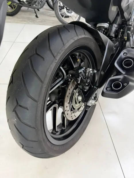 BAJAJ Dominar 400 , Foto 2