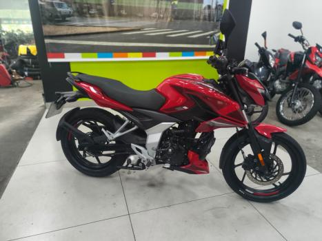 BAJAJ Pulsar 150 , Foto 2