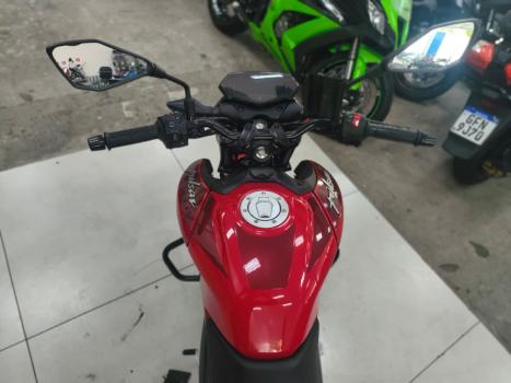 BAJAJ Pulsar 150 , Foto 4