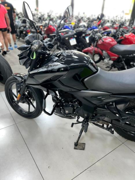 BAJAJ Pulsar 150 , Foto 5