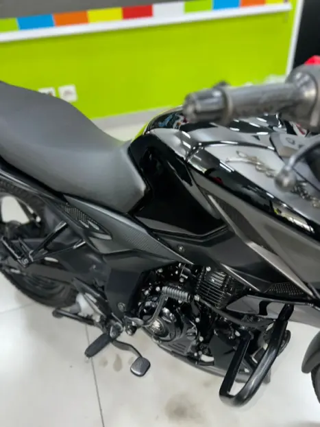 BAJAJ Pulsar 150 , Foto 9