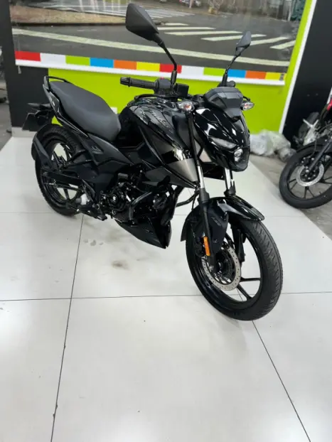 BAJAJ Pulsar 150 , Foto 12