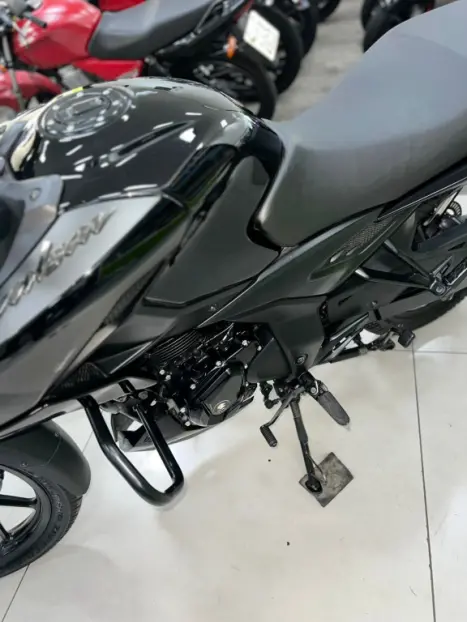 BAJAJ Pulsar 150 , Foto 19
