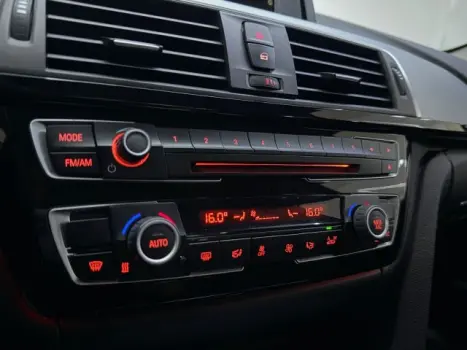 BMW 320I 2.0 16V 4P SPORT TURBO ACTIVE FLEX AUTOM�TICO, Foto 14