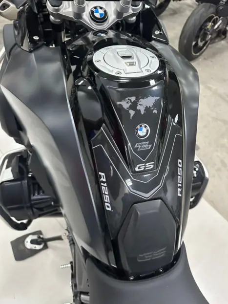 BMW R 1250 GS TRIPLE BLACK OPTION 719, Foto 9