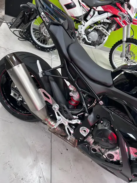 BMW S 1000 RR HP4 STREET, Foto 2