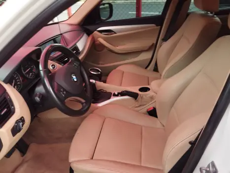 BMW X1 2.0 16V 4P 18I S DRIVE AUTOM�TICO, Foto 2