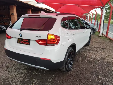 BMW X1 2.0 16V 4P 18I S DRIVE AUTOM�TICO, Foto 4