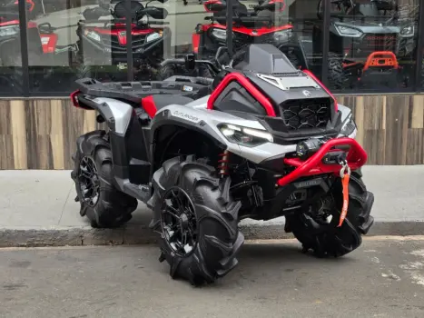 BRP CAN-AM Max Limited 1000 , Foto 1