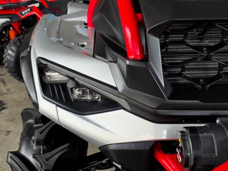 BRP CAN-AM Outlander XMR 1000, Foto 6