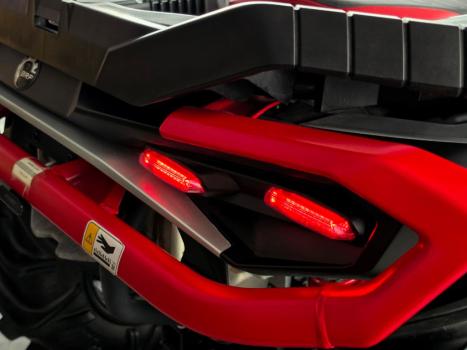 BRP CAN-AM Outlander XMR 1000, Foto 9
