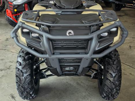 BRP CAN-AM Outlander 650, Foto 2