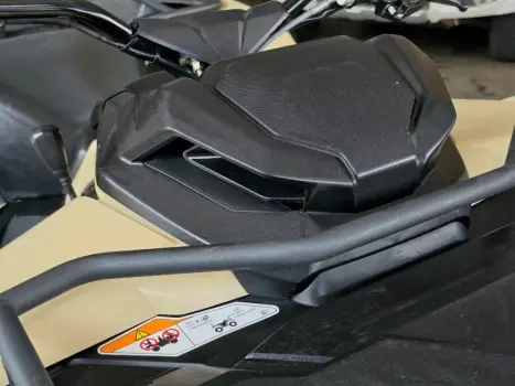 BRP CAN-AM Outlander 650, Foto 6