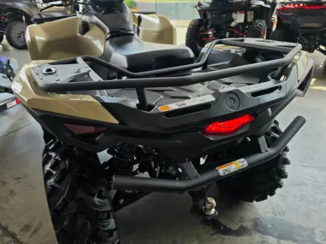 BRP CAN-AM Outlander 650, Foto 12