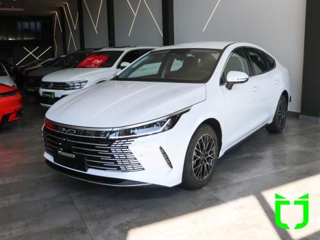 BYD King 1.5 16V 4P GS DM-I PHEV AUTOMTICO, Foto 3