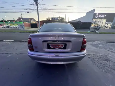 CHEVROLET Classic Sedan 1.0 4P, Foto 7