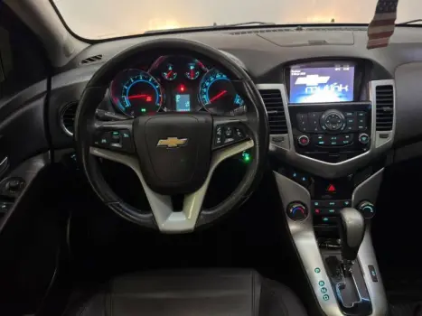 CHEVROLET Cruze Hatch 1.8 16V 4P LTZ SPORT6 FLEX AUTOM�TICO, Foto 7