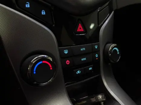 CHEVROLET Cruze Hatch 1.8 16V 4P LTZ SPORT6 FLEX AUTOM�TICO, Foto 14