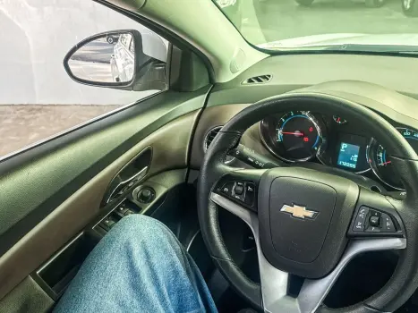CHEVROLET Cruze Sedan 1.8 16V 4P LTZ ECOTEC FLEX AUTOM�TICO, Foto 15