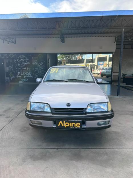 CHEVROLET Monza Sedan 2.0 4P EFI �LCOOL GLS, Foto 1