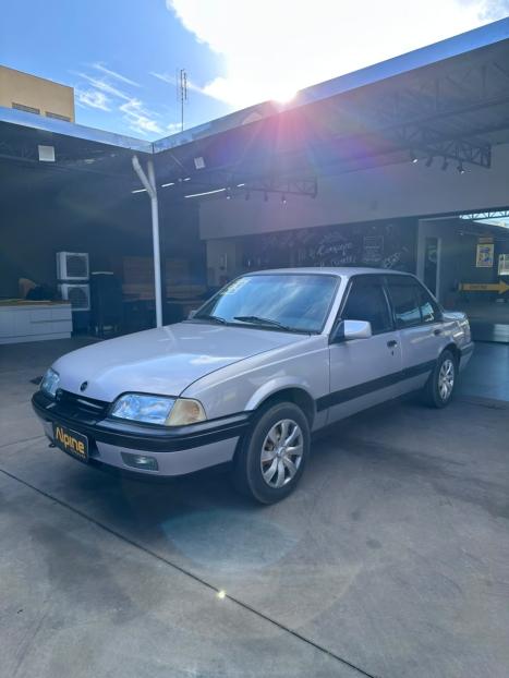 CHEVROLET Monza Sedan 2.0 4P EFI �LCOOL GLS, Foto 3