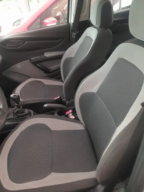 CHEVROLET Onix Hatch 1.0 4P FLEX LS, Foto 3 CHEVROLET Onix Hatch 1.0 4P FLEX LS, Foto 3