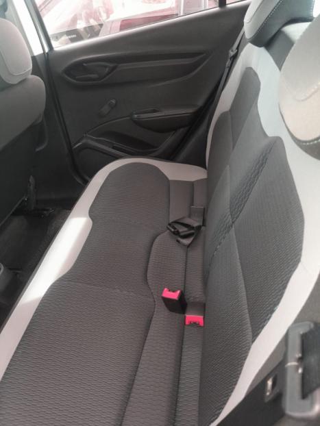 CHEVROLET Onix Hatch 1.0 4P FLEX LS, Foto 4 CHEVROLET Onix Hatch 1.0 4P FLEX LS, Foto 4