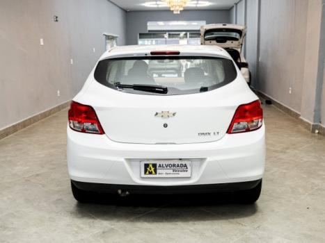 CHEVROLET Onix Hatch 1.0 4P FLEX LT, Foto 5 CHEVROLET Onix Hatch 1.0 4P FLEX LT, Foto 5