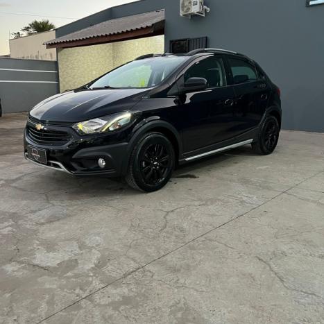 CHEVROLET Onix Hatch 1.4 4P FLEX ACTIV, Foto 2