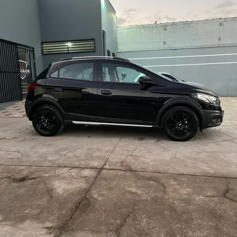 CHEVROLET Onix Hatch 1.4 4P FLEX ACTIV, Foto 4