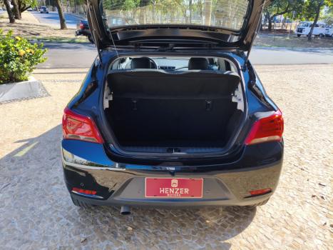 CHEVROLET Onix Hatch 1.4 4P FLEX LTZ, Foto 10 CHEVROLET Onix Hatch 1.4 4P FLEX LTZ, Foto 10