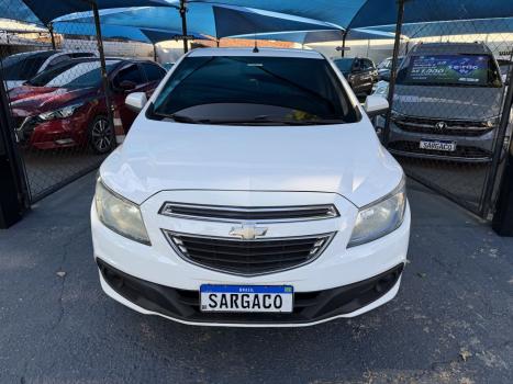 CHEVROLET Onix Hatch 1.4 4P FLEX LT, Foto 3