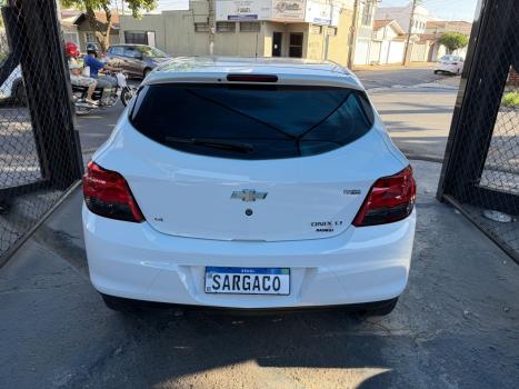 CHEVROLET Onix Hatch 1.4 4P FLEX LT, Foto 6