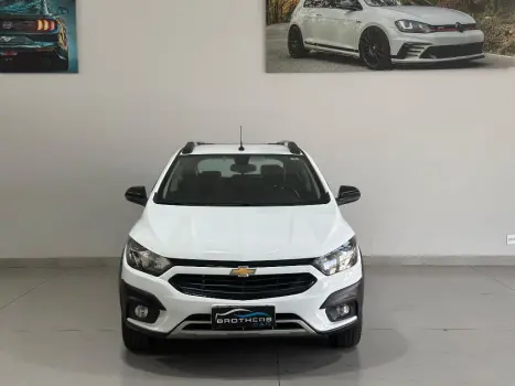 CHEVROLET Onix Hatch 1.4 4P FLEX ACTIV AUTOMÁTICO, Foto 2 CHEVROLET Onix Hatch 1.4 4P FLEX ACTIV AUTOMÁTICO, Foto 2