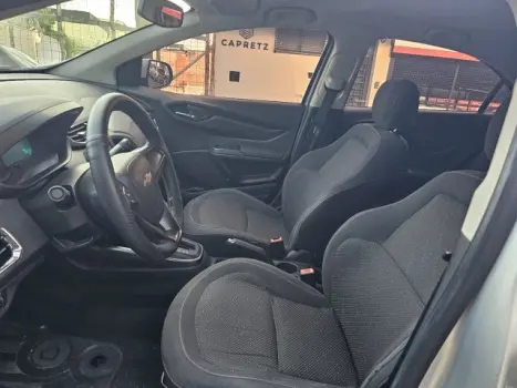 CHEVROLET Onix Hatch 1.4 4P FLEX LTZ AUTOM�TICO, Foto 3