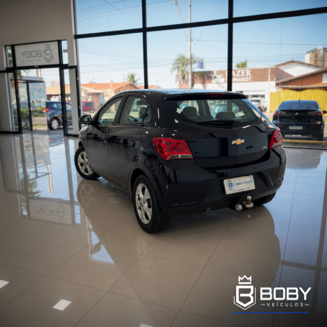 CHEVROLET Onix Hatch 1.4 4P FLEX ADVANTAGE AUTOM�TICO, Foto 7