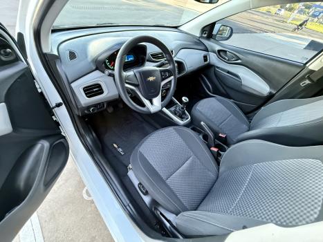 CHEVROLET Onix Hatch 1.4 4P FLEX LT, Foto 5 CHEVROLET Onix Hatch 1.4 4P FLEX LT, Foto 5