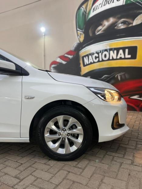 CHEVROLET Onix Hatch 1.0 4P FLEX LT, Foto 8 CHEVROLET Onix Hatch 1.0 4P FLEX LT, Foto 8