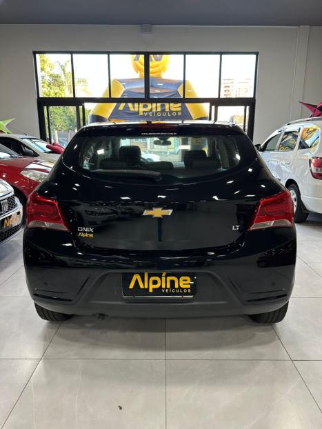 CHEVROLET Onix Hatch 1.4 4P FLEX LT, Foto 5 CHEVROLET Onix Hatch 1.4 4P FLEX LT, Foto 5