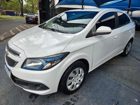 CHEVROLET Onix Hatch 1.4 4P FLEX LT, Foto 2 CHEVROLET Onix Hatch 1.4 4P FLEX LT, Foto 2