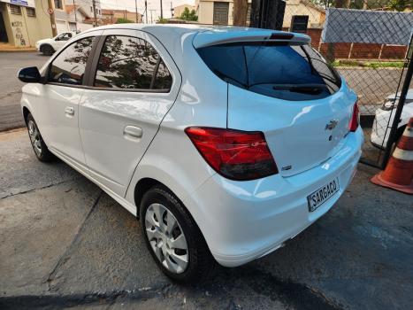 CHEVROLET Onix Hatch 1.4 4P FLEX LT, Foto 7 CHEVROLET Onix Hatch 1.4 4P FLEX LT, Foto 7