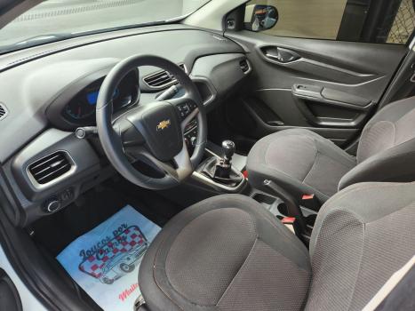 CHEVROLET Onix Hatch 1.4 4P FLEX LT, Foto 8 CHEVROLET Onix Hatch 1.4 4P FLEX LT, Foto 8