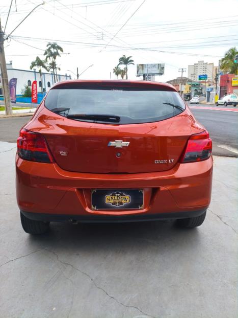CHEVROLET Onix Hatch 1.0 4P FLEX LT LOLLAPALOOZA, Foto 4
